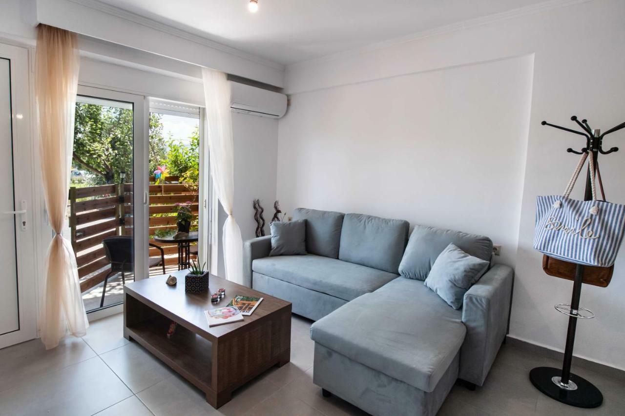 F Apartment *